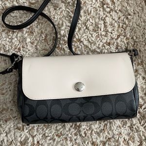 Coach reversible crossbody bag in good condition